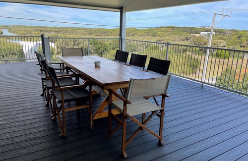 Waterhouse House | Perfect Location with Free Wi-Fi Near Long Beach