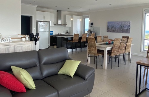 Cape Jaffa House | FREE WIFI - PET FRIENDLY - neg. inside