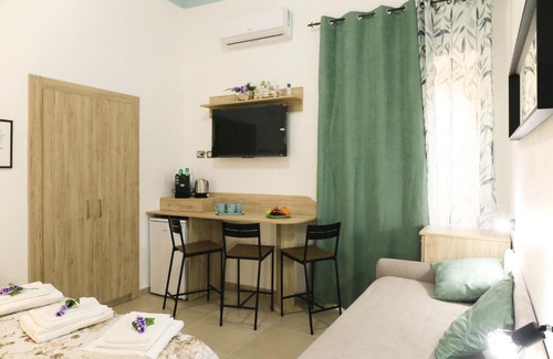 Castellammare di Stabia House | Exceptional Freedom Rooms: Family-Friendly Retreat Awaits