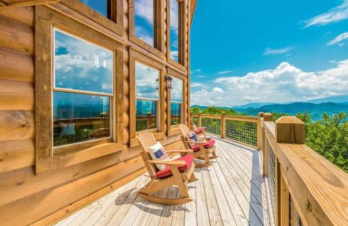 Sevierville House | Experience Freedoms View Mountain Getaway with Hot Tub & Games