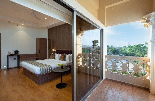 Mira Bhayandar Hotel | Budget-Friendly Hotel Express Inn with Family Amenities