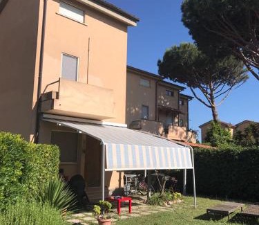 Fregenae House | Pet Friendly Fregene Summer Beach: Family-Friendly Retreat