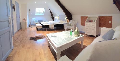 Saint-Pantaleon-de-Larche House | Pet-Friendly Retreat at French Corréze Moulin Bleu