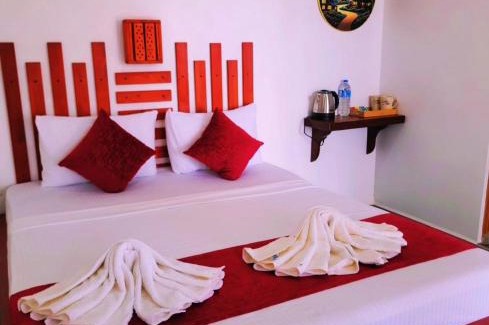 Trincomalee Hotel | Cozy French Garden at Pragash Beach with Private Ocean Views