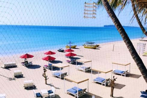 Trincomalee Hotel | Cozy French Garden at Pragash Beach with Private Ocean Views