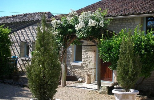 Serigny House | Charming French Gem: Cozy Cottage with Poolside Perks