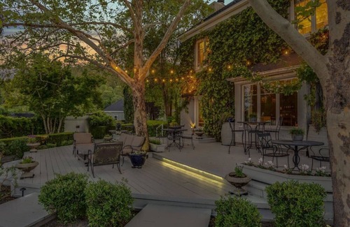 Calistoga Villa | Idyllic French Provencal Chateau in Napa with Spa Amenities