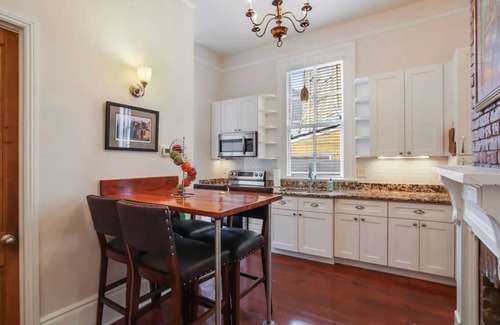 Faubourg Marigny House | Chef Owned Retreat Near Frenchmen St with Private Courtyard
