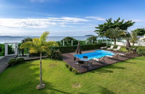 Cachoeira do Bom Jesus Apartment | Oceanfront Retreat with Pool and BBQ - Frente Mar