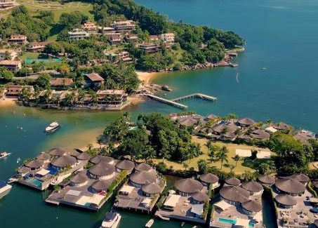 Frade Apartment | Oceanfront Bliss at Frente & Vista do Mar, Angra dos Reis