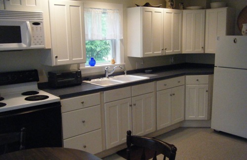 Castine Cottage | Bright Cottage in Historic Village with Ocean Views & Pool