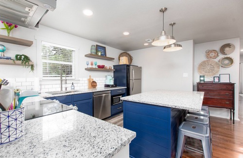 Belton House | Vibrant Belton Lake View Home with Pool & Family Amenities