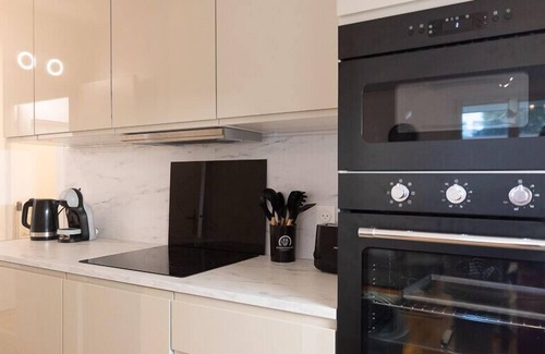 Romainville Apartment | Family-Friendly Retreat in Romainville with Great Amenities