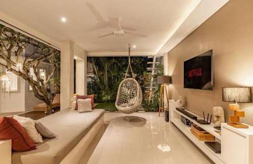 Nakula Villa | Stylish 3-Bed Villa with Pool in Seminyak - Rated 9.8