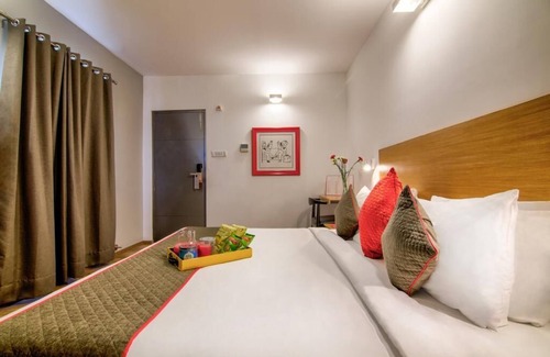 Jayanagar Hotel | Unique Artistic Rooms for Your Stay in Bangalore
