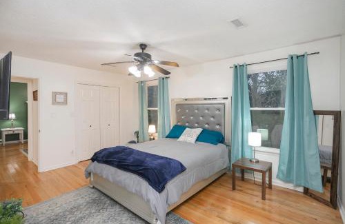 Franklin House | Discover Fresh in Franklin: 4-Star Retreat with Breakfast