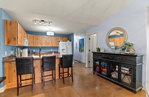 Moab South Valley House | Inviting 4-BR Retreat with Pool, Hot Tub & BBQ Area