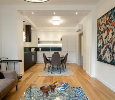 Lozenets Apartment | Fresh & Stylish in Lozenets With Private Parking
