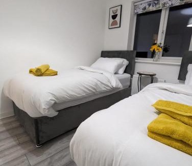 Doncaster Apartment | Unwind with Family-Friendly Stays in Doncaster