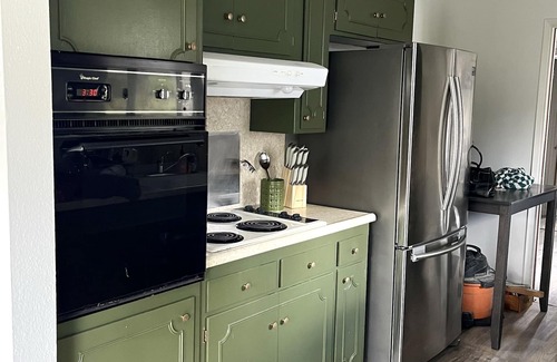 Ahwahnee House | Renovated Home with Family-Friendly Kitchen & Ahwahnee Views