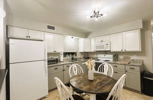 Fort Myers Shores Villa | Family-Friendly Caloosahatchee Hideaway II with Gulf Access