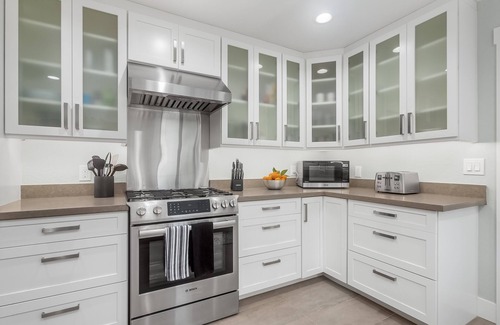 Fresno House | Fresno House: Family-Friendly Retreat with Pool & BBQ