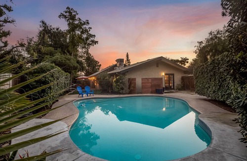 Fresno House | Fresno House: Family-Friendly Retreat with Pool & BBQ