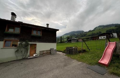 Sonntag Apartment | Welcoming 2-Room Garden Apartment in Scenic Seeberg