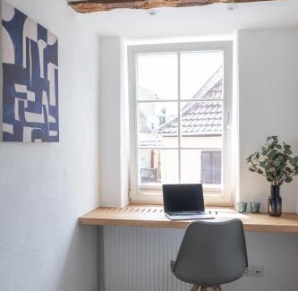 Wachenheim an der Weinstrasse Apartment | Pet-Friendly FREYZEIT Häuschen with Ocean Views in Wachenheim