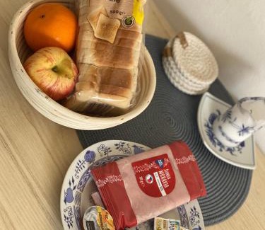 Ceska Kamenice Apartment | Freya's Room: Oceanfront Retreat with Pool & Great Reviews