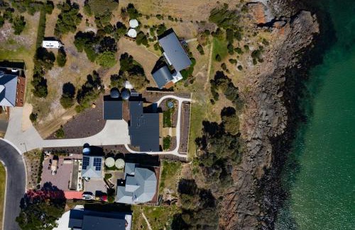Coles Bay House | Unforgettable Freycinet Coastal Retreat - Family Friendly Stay