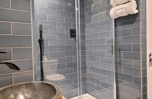 Gloucester Apartment | Inviting Friary House Serviced Apartments with Family Amenities