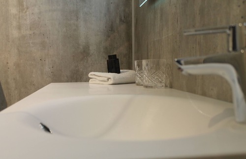 Andalsnes Hotel | Welcoming Frich's Express Hotel with Family-Friendly Amenities