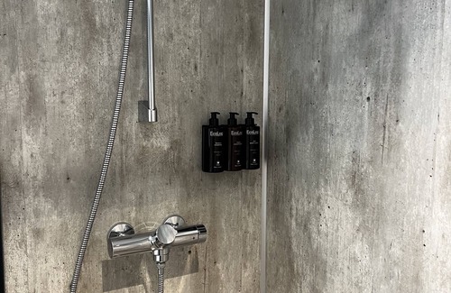 Andalsnes Hotel | Welcoming Frich's Express Hotel with Family-Friendly Amenities