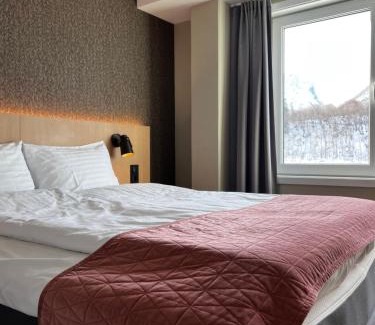 Andalsnes Hotel | Pet-Friendly Comfort at Frichs Ekspress Åndalsnes