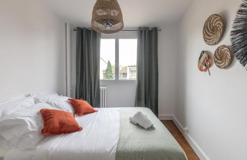 Amidonniers - Caffarelli Apartment | Family-Friendly Frida with 2 Bedrooms and a Balcony