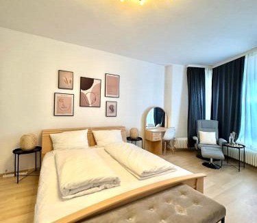 Sudstadt-Bult Apartment | Cozy Central Private Room - Guest Rated 8/10