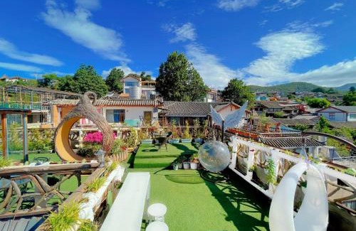 Gucheng Hotel | Explore Dream Tour Scenic Inn: Eco-Friendly Family Retreat