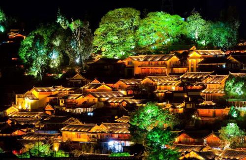 Gucheng Hotel | Exceptional Sifat Viewing Inn with Pool & Family-Friendly Vibes