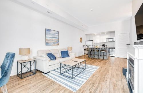 Innisfil Hotel | Seaside Retreat at Friday Harbour - Unit 70 with Private Beach