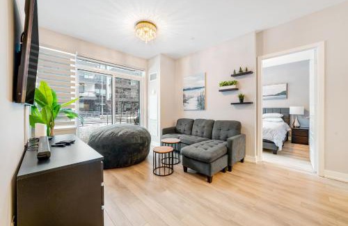 Innisfil Apartment | Idyllic Friday Harbour Retreat with Private Beach & Pool