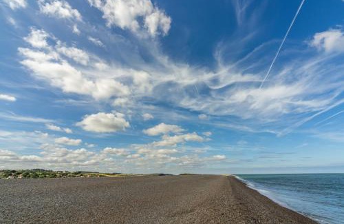 Salthouse House | Family-Friendly Retreat at Fridays Barn - Book Your Stay!