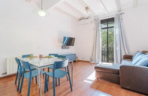 El Camp de l'Arpa del Clot Apartment | Contemporary Apartment in Clot - Pet & Child Friendly Retreat