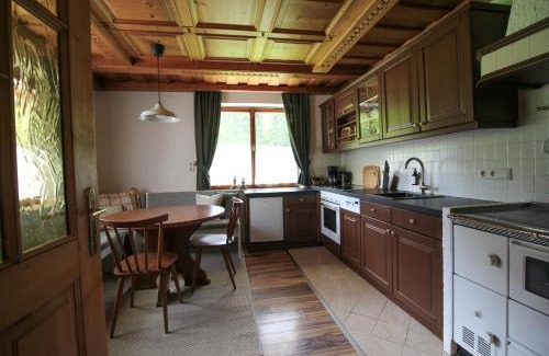 Abtenau Apartment | Unmatched Comfort at Frieda's Platzl - Family Friendly Stay