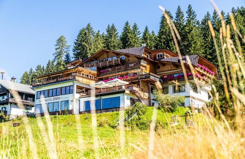 Hochpillberg Hotel | Experience Frieden DAS Alpine Panorama Hotel with Spa & Ocean Views