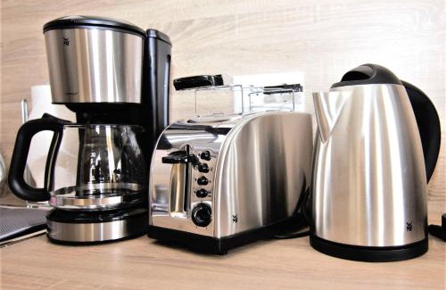 Friedrichstadt Apartment | Modern Comfort in Friedrichs Stübchen - Family & Pet Friendly