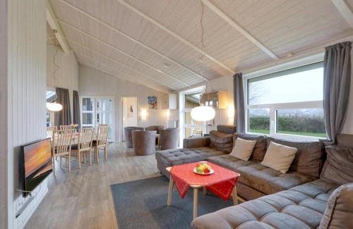 Friedrichskoog House | Indulge at Friedrichskoog-strandpark 17 with Pool Access