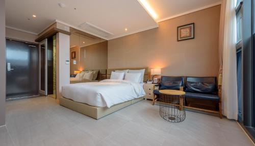 Irun-myeon Hotel | Family-Friendly Pool Villa & Hotel with Top Amenities
