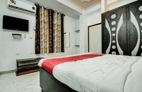 Amer Fort Road Bed & Breakfast | Experience Heritage Jaipur at Friend's Home #01 with Pool