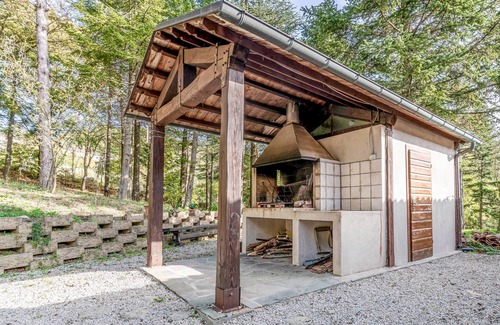 Badia Tedalda House | Inviting Country House with Pool near Badia Tedalda